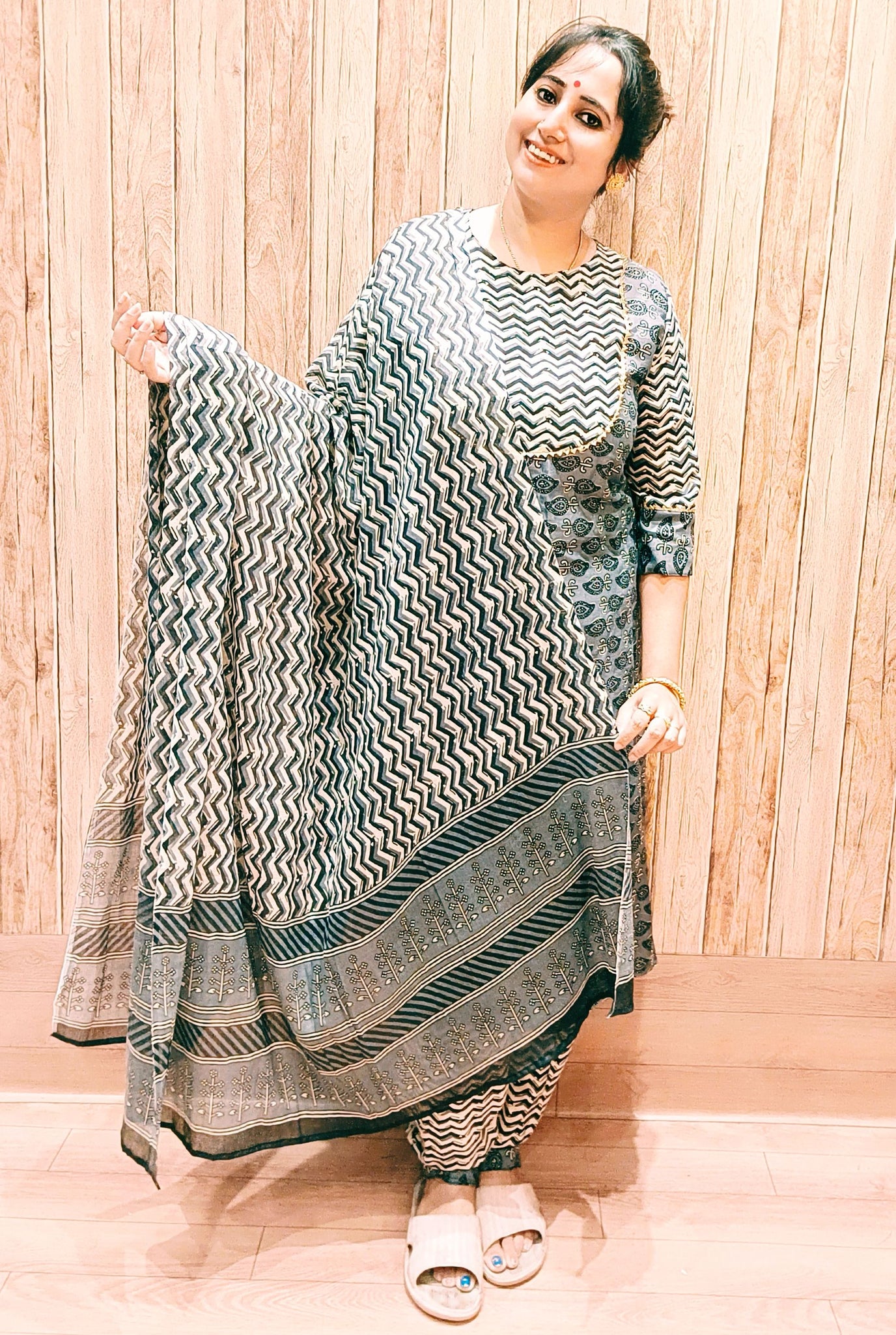 ₹1499 Code 259 Premium quality Beautiful kurta pant dupatta set in new  design ✨ Premium reyon kurti pant with … | Kurti designs, Kurtis with pants,  Kurta with pants