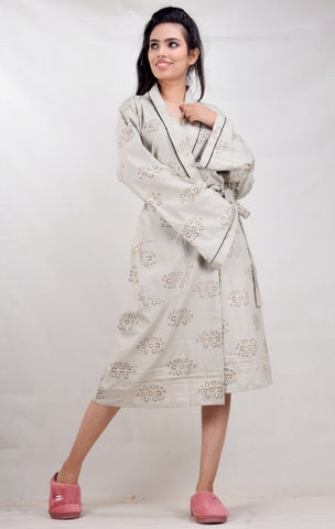 CYMAA Women's Lightweight Housecoat/ Robe/ Nightgown (Size XL & XXL) -Your Comfort is our Pride