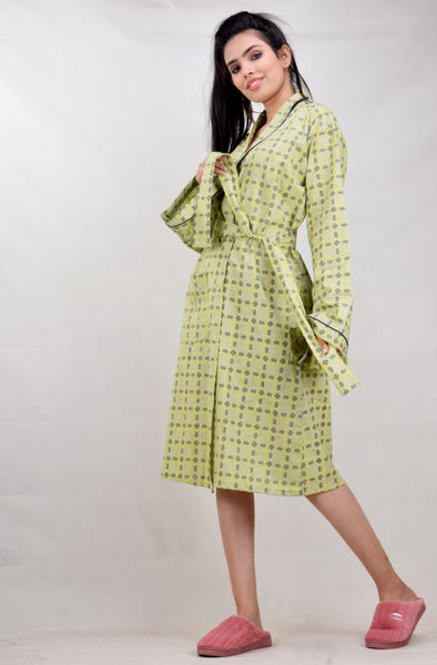 CYMAA Women's Lightweight Housecoat/ Robe/ Nightgown (Size XL & XXL) -Your Comfort is our Pride