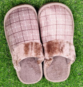 CLYMAA Winter Home Slippers , Non-Slip , Soft ,Fur, Warm with Soft Rubber Sole