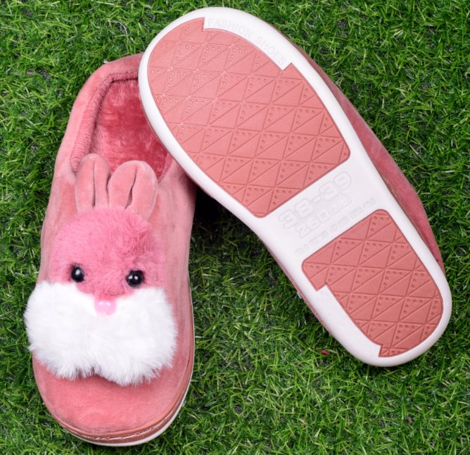 CLYMAA Winter Home Slippers , Non-Slip , Soft ,Fur, Warm with Soft Rubber Sole